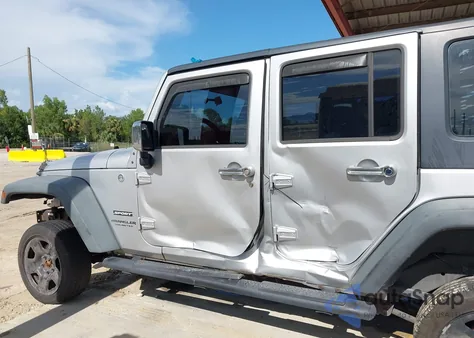 2010 Jeep Wrangler Unlimited Sport из США, поврежденный, VIN 1J4BA3H12AL125466